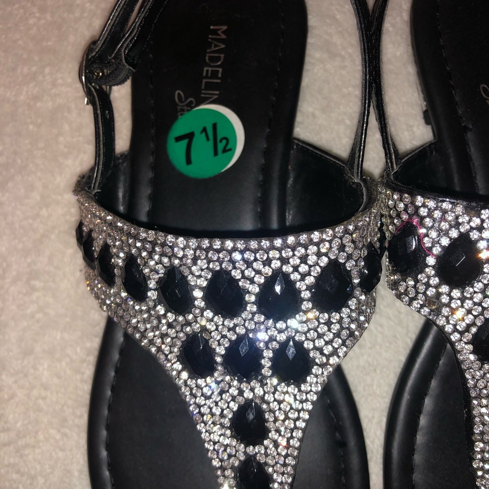 Sandals - Picture 3 of 3